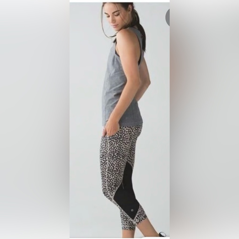 Lululemon Pace Rival Crop Leggings, Size 6 - Picture 3 of 8